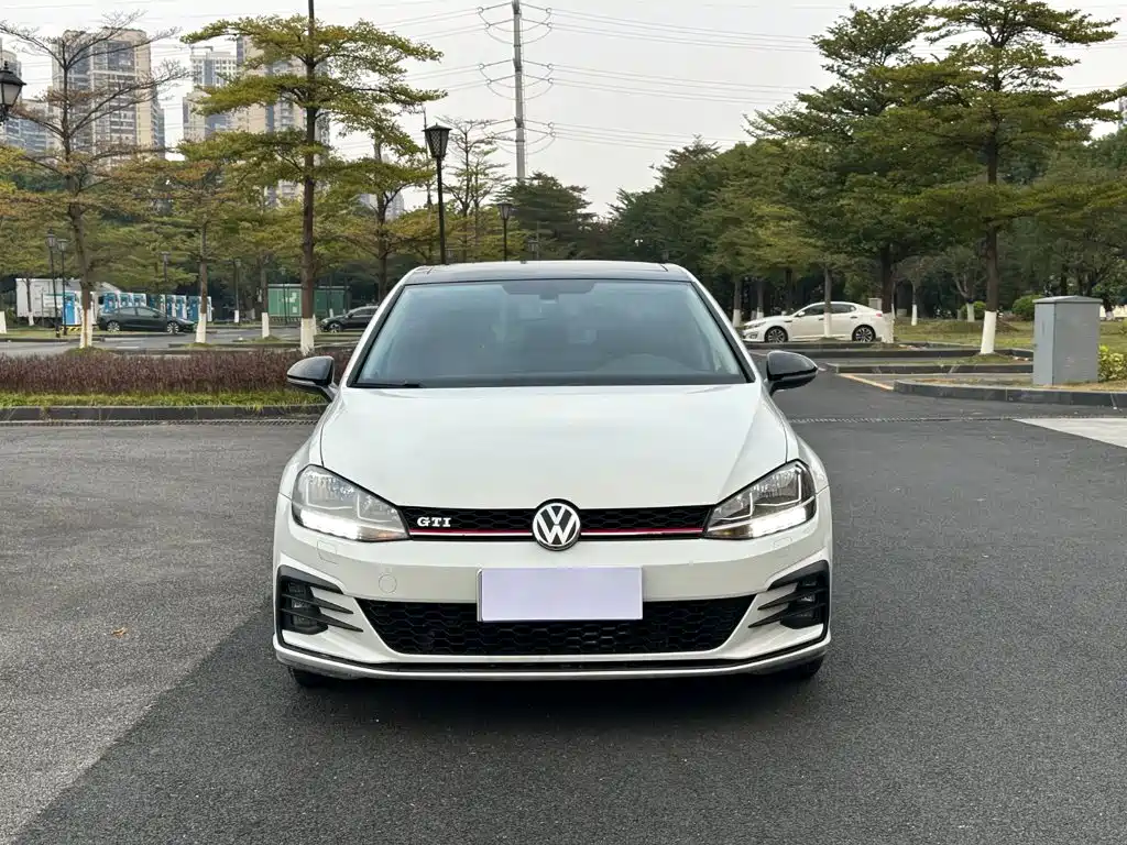 Volkswagen Golf — миниатюра 2