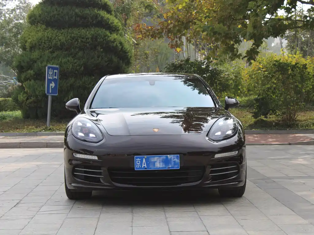 Porsche Panamera — миниатюра 2
