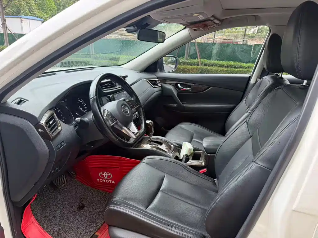 Nissan X-Trail — миниатюра 6