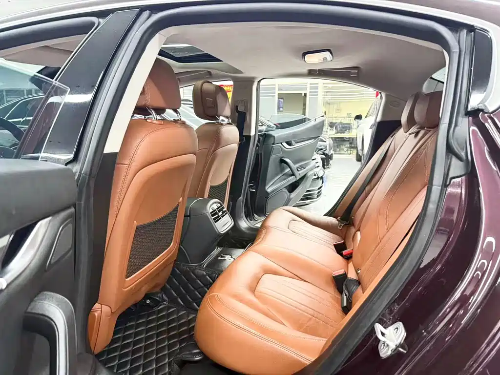 Maserati Ghibli — миниатюра 8