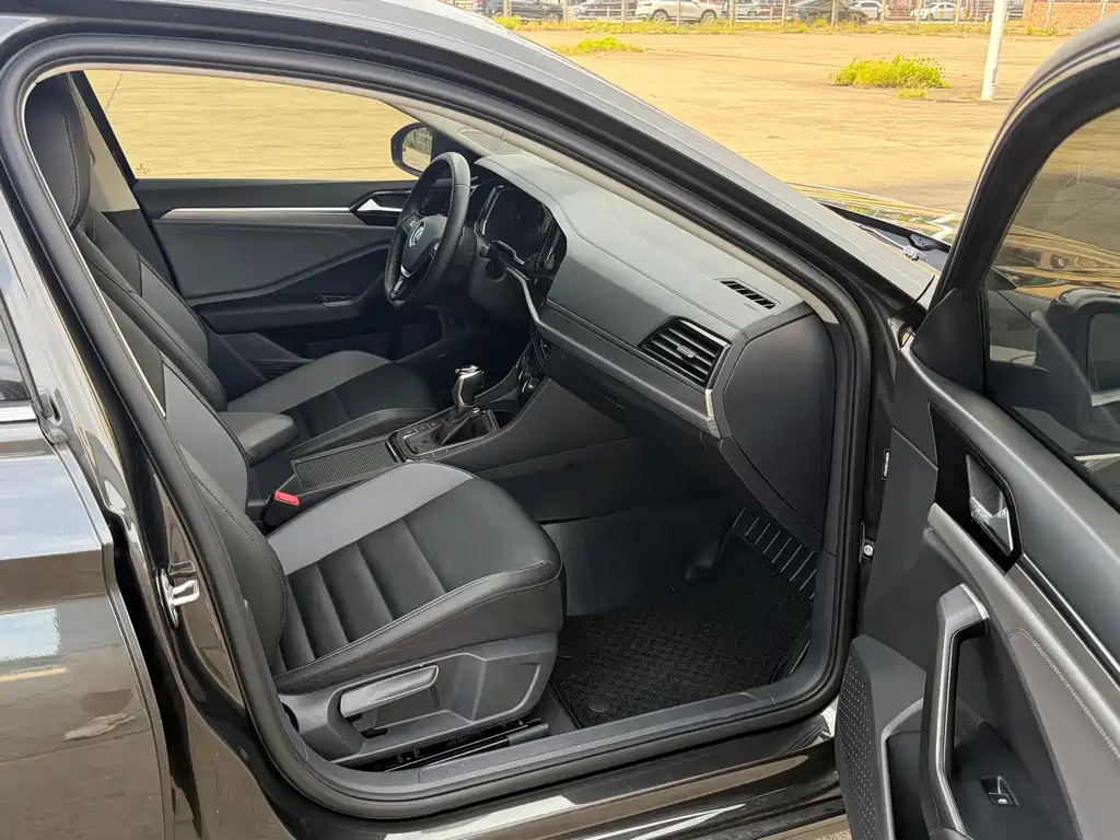 Volkswagen Sagitar — миниатюра 12