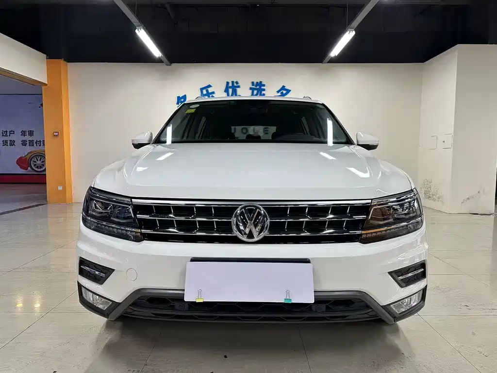 Volkswagen Tiguan L — миниатюра 2
