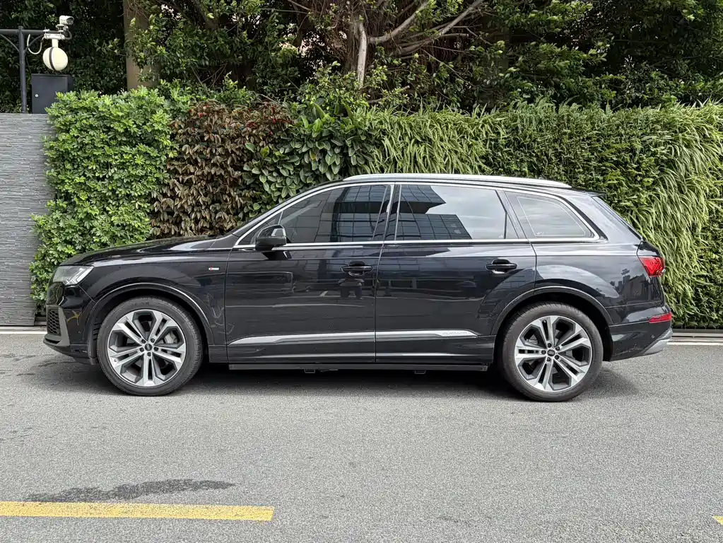 Audi Q7 — миниатюра 3