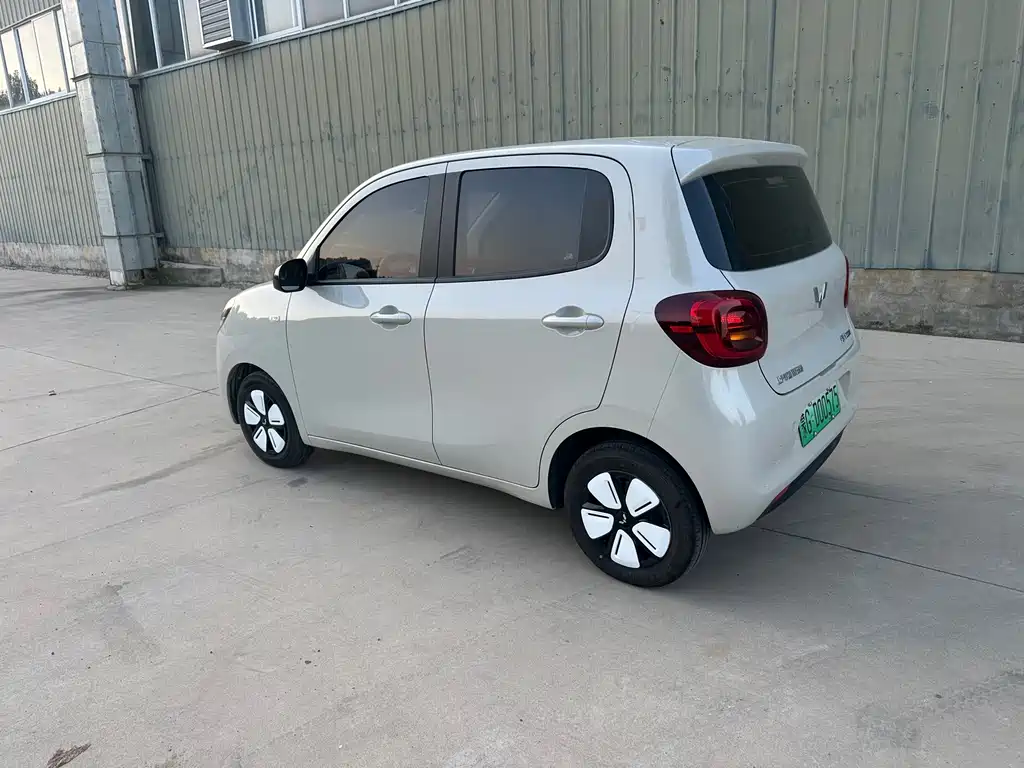 Wuling MINIEV — миниатюра 10