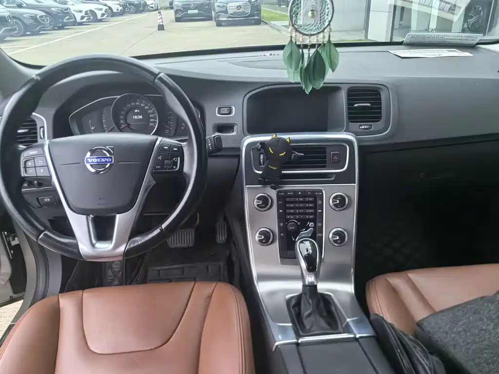 Volvo S60 2015 S60L 2.0T