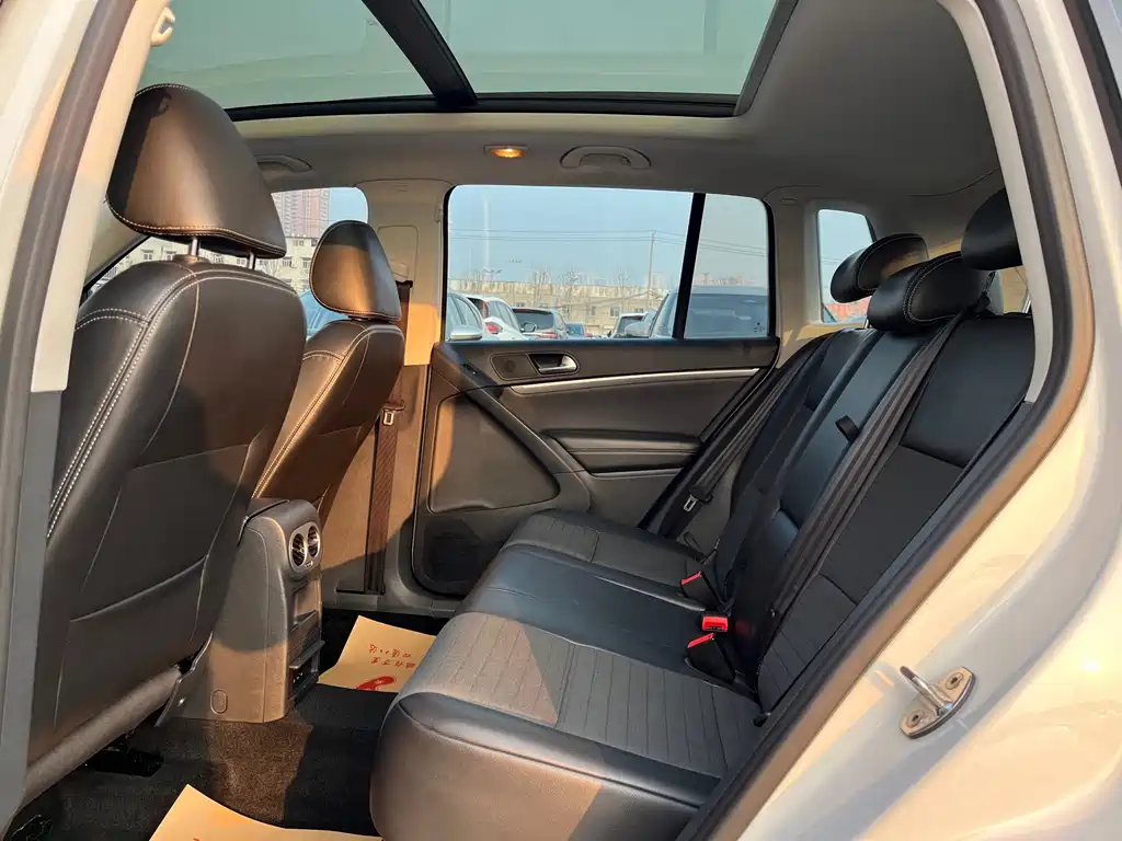 Volkswagen Tiguan — миниатюра 8