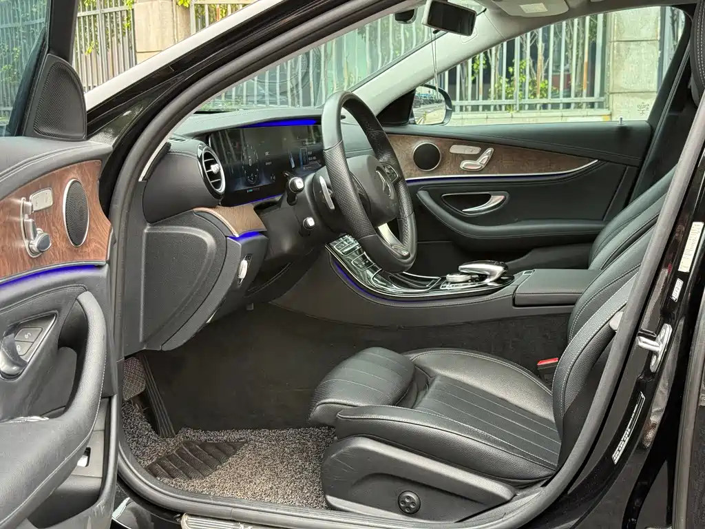 Mercedes-Benz E-Class E 2017 E 200 L 4MATIC