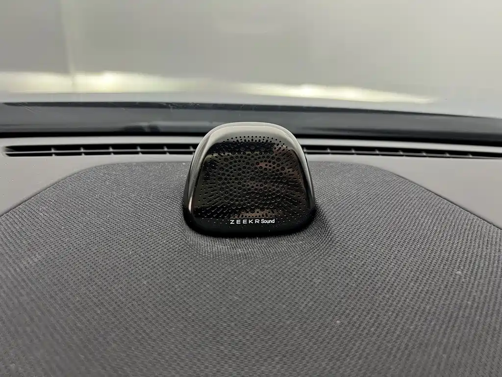 Zeekr Крайний Криптон 007 GT — миниатюра 18