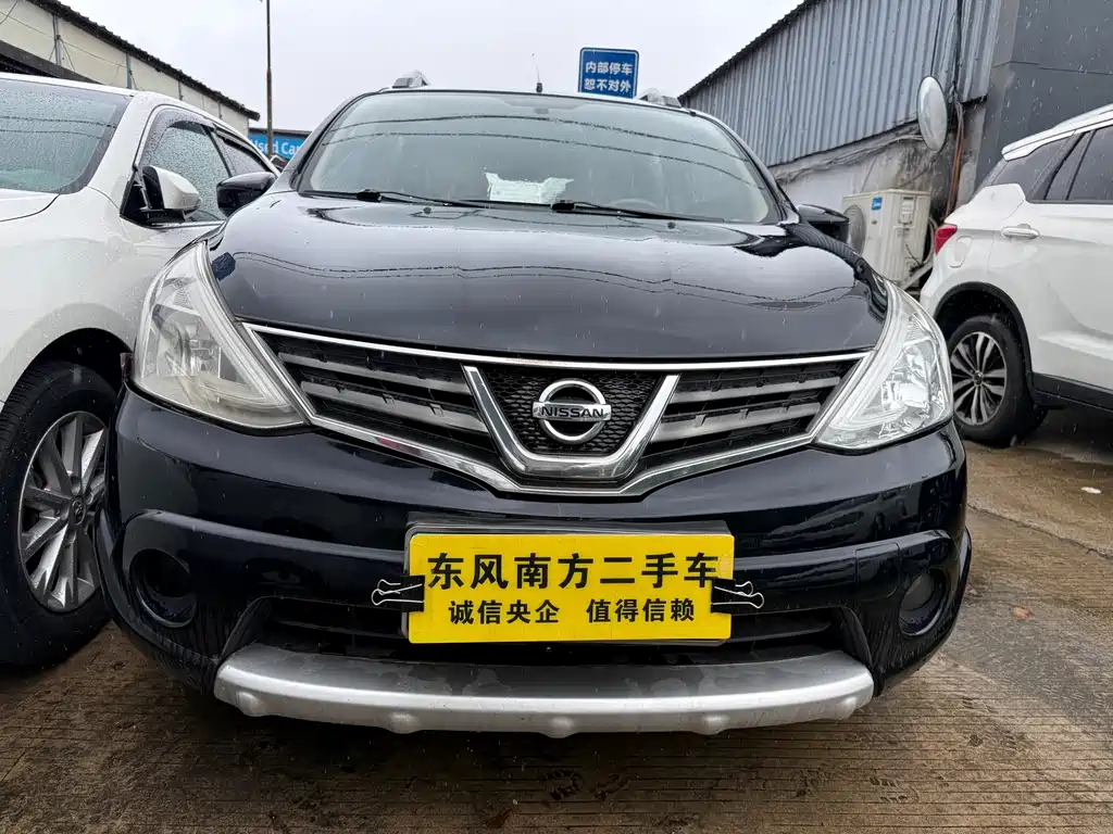 Nissan Livina — миниатюра 2