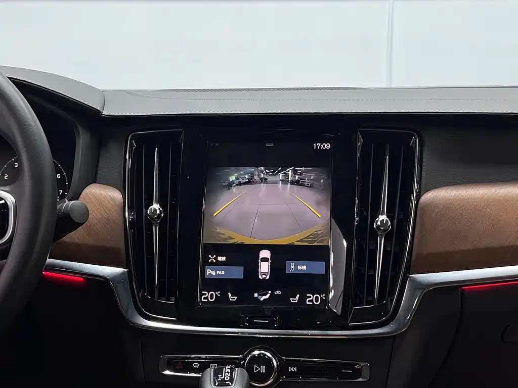 Volvo S90 — миниатюра 20