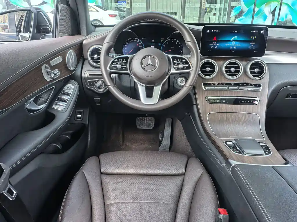 Mercedes-Benz GLC — миниатюра 19