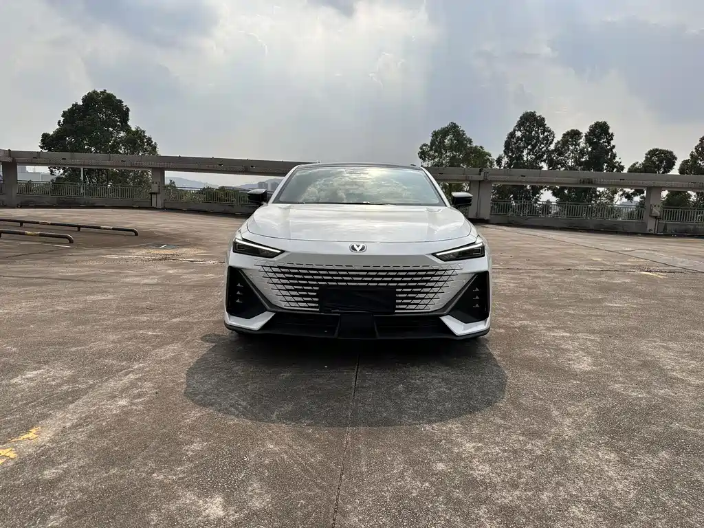 Changan UNI-V — миниатюра 2