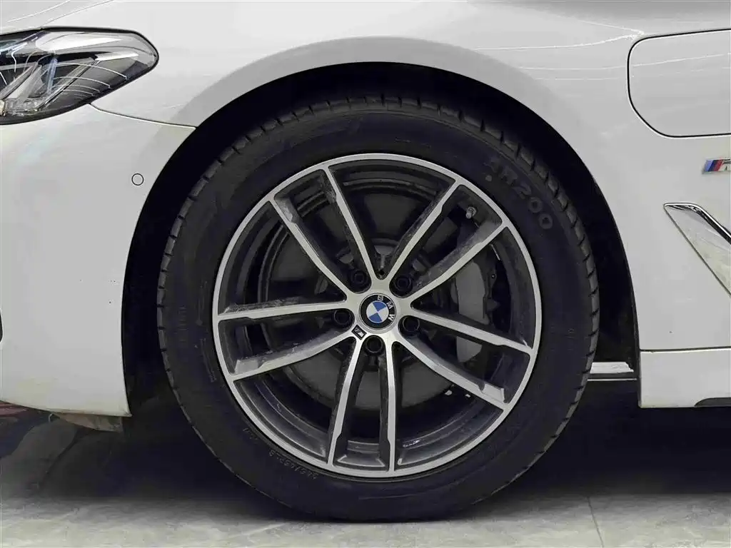 BMW 5 Series 5 2021 535Le M Sport