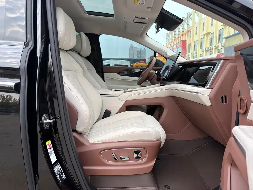 BYD Xia — миниатюра 11