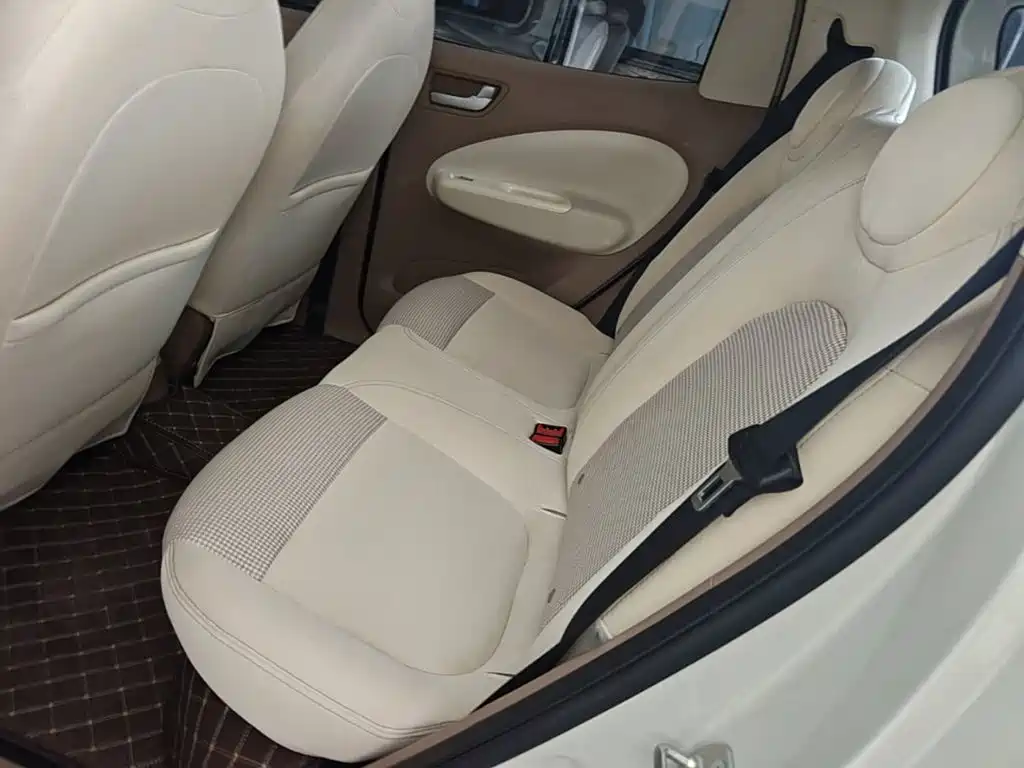 Wuling MINIEV — миниатюра 17