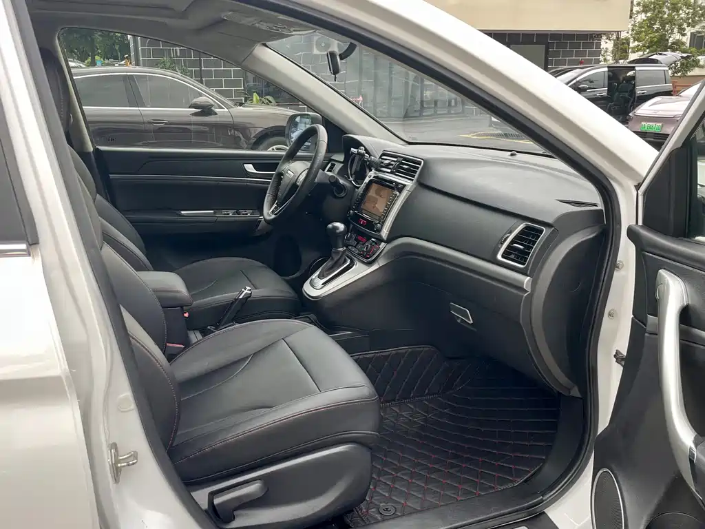 Haval M6 — миниатюра 17