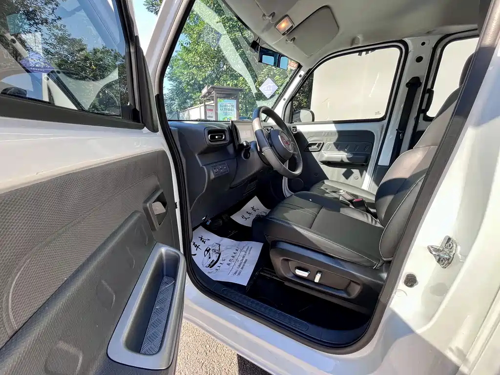 Wuling Zhiguang EV — миниатюра 7
