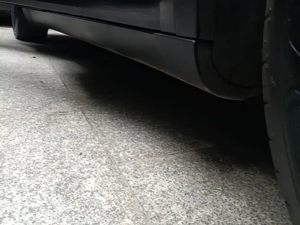 Tesla Model Y — миниатюра 21