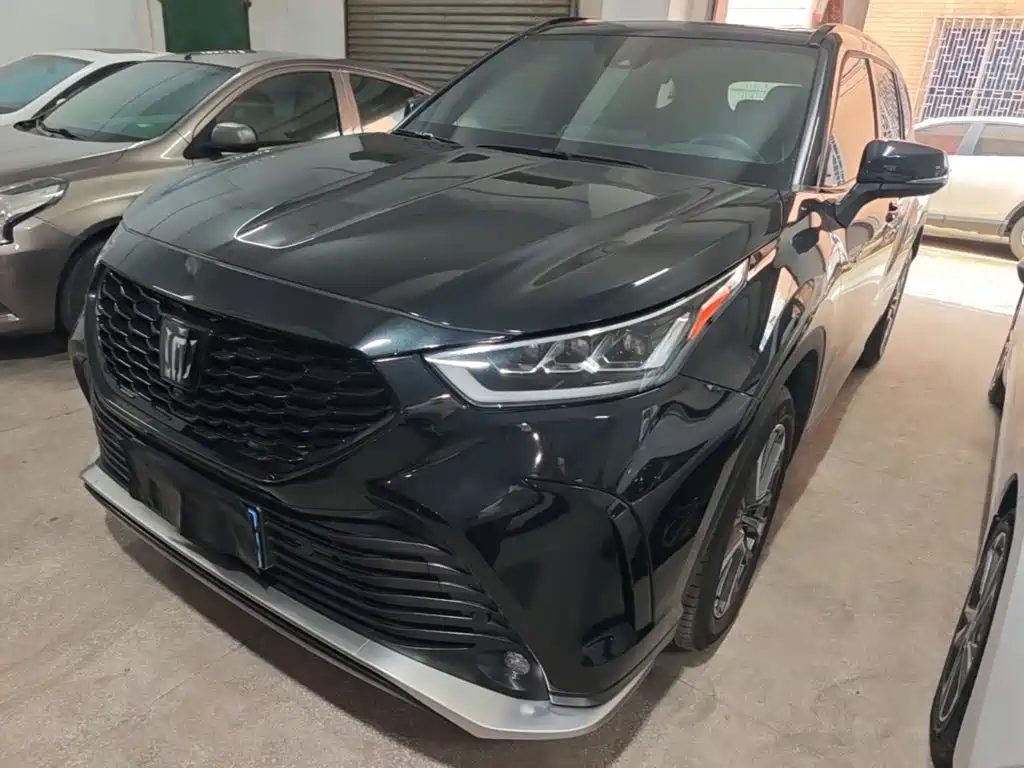 Toyota Crown Kluger