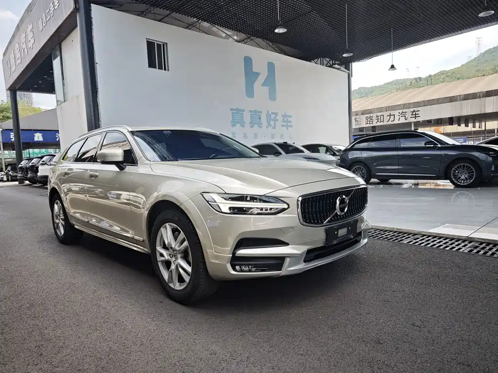 Volvo V90 — миниатюра 3