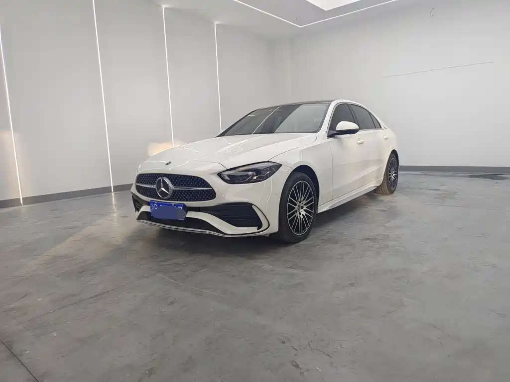 Mercedes-Benz C-Class 2023