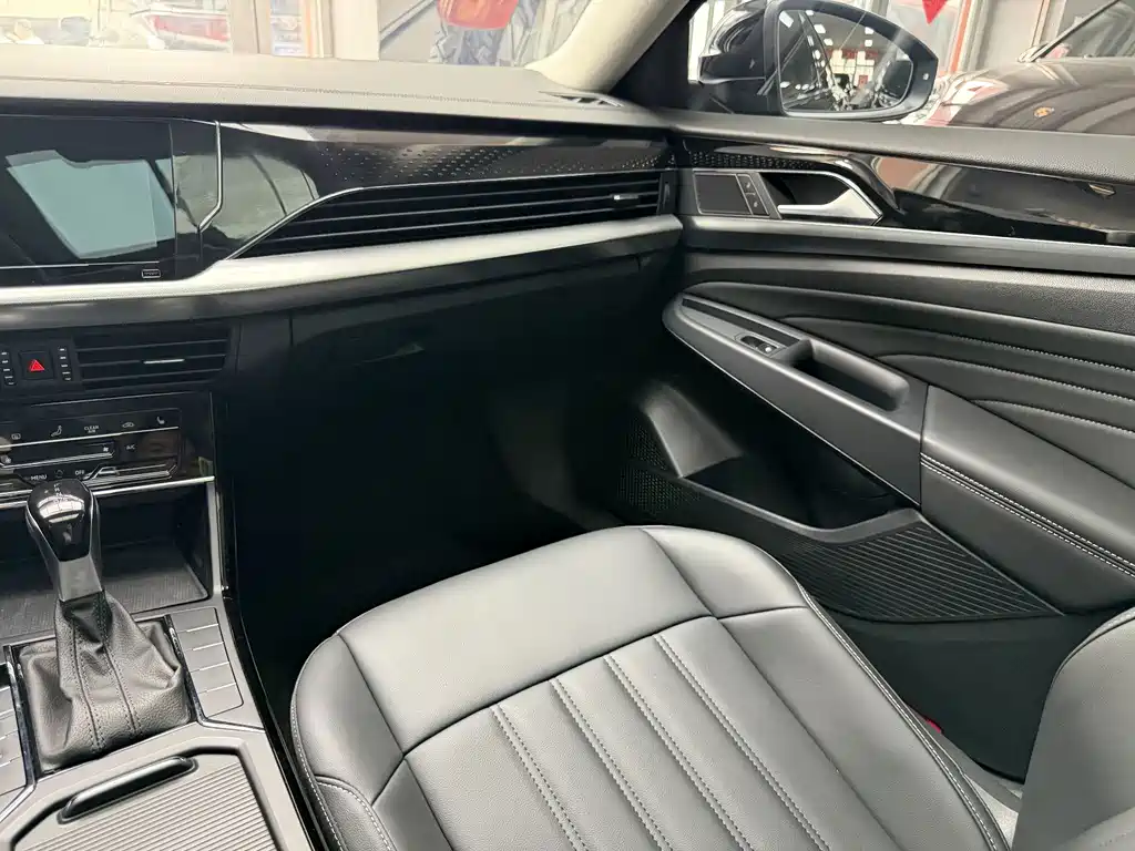Volkswagen Passat — миниатюра 14