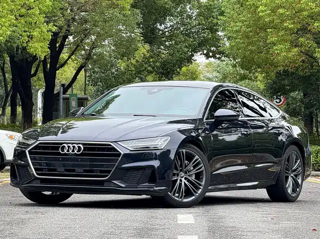 AUDI A7 2022