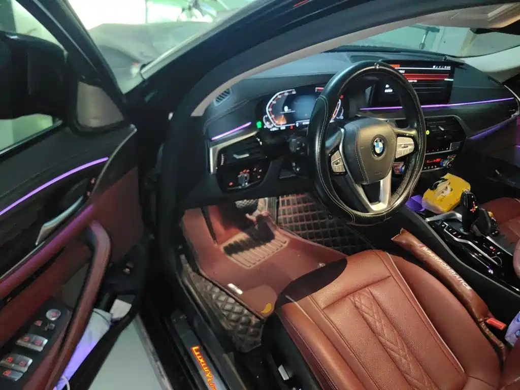 BMW 5 Series — миниатюра 17