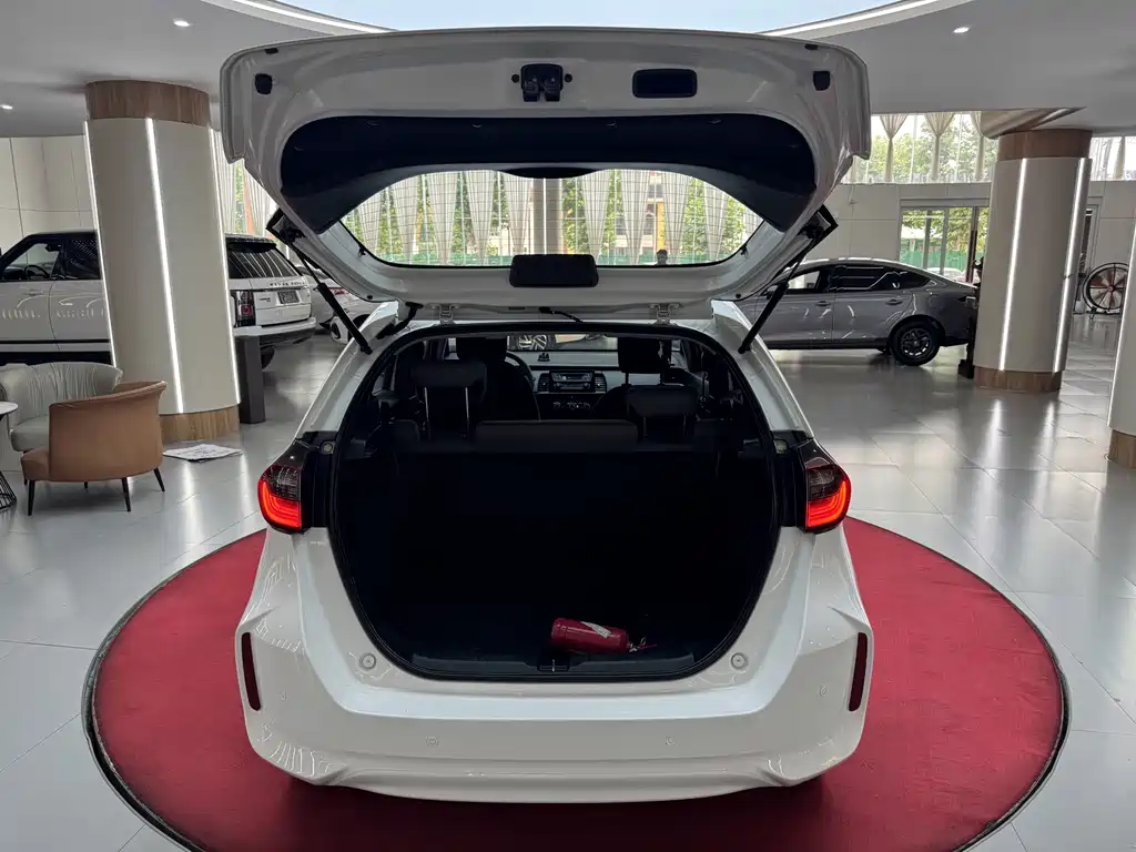 Honda Fit — миниатюра 10