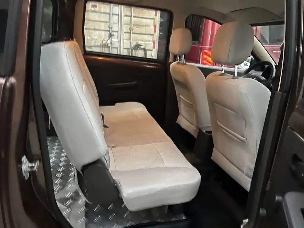 Wuling Hongguang — миниатюра 6
