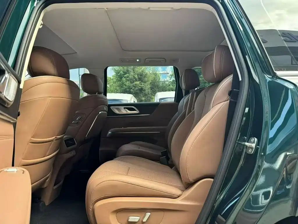 Wuling Xingguang L — миниатюра 8