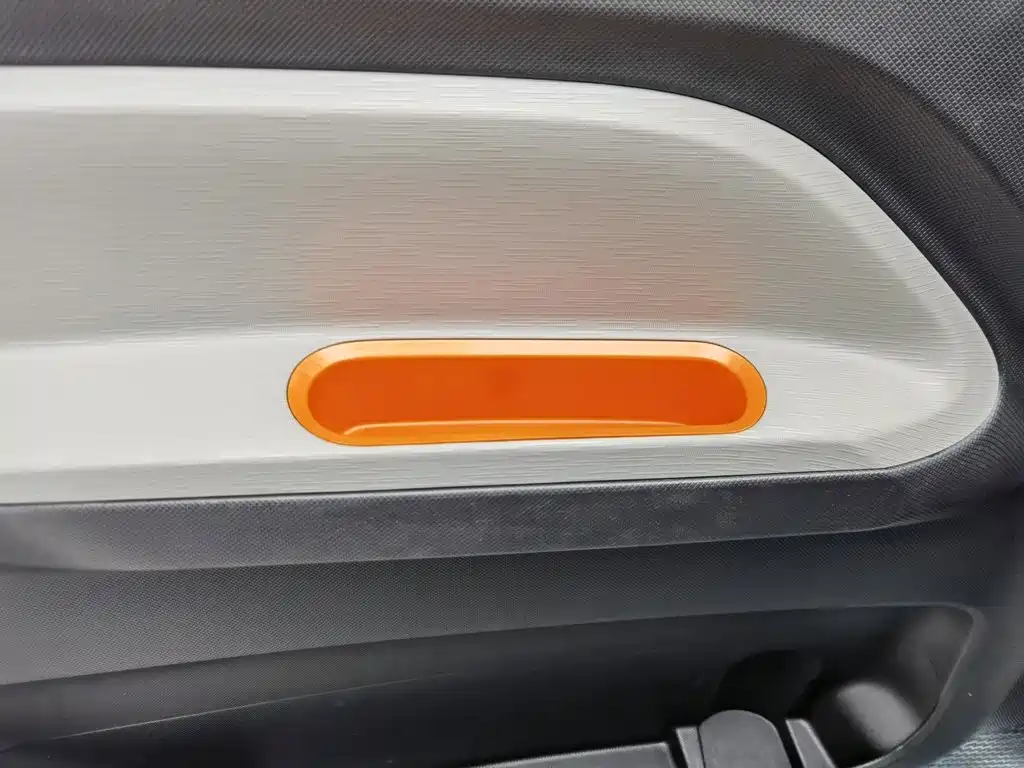 Wuling MINIEV — миниатюра 9