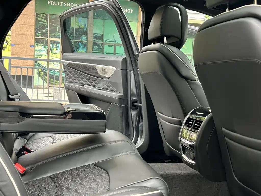 Cadillac CT6 — миниатюра 16