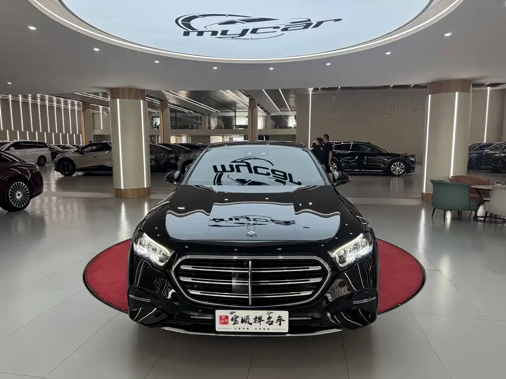 Mercedes-Benz E-Class — миниатюра 2