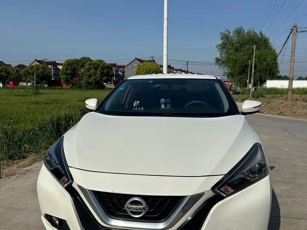 Nissan Bluebird 2016