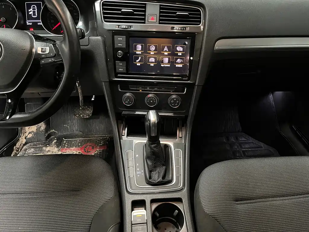 Volkswagen Golf — миниатюра 11