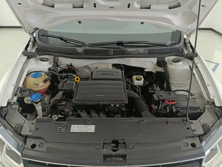Volkswagen Bora 2017 1.6L MT Fashion
