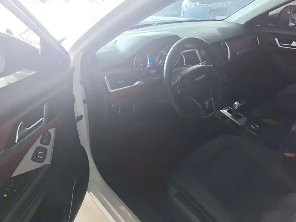 Haval H6 Coupe — миниатюра 16