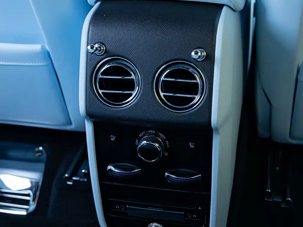 Rolls-Royce Cullinan — миниатюра 27