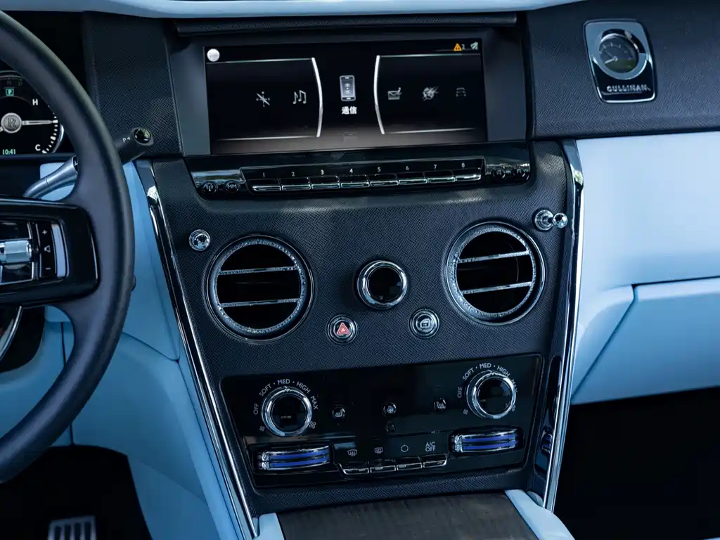 Rolls-Royce Cullinan — миниатюра 16