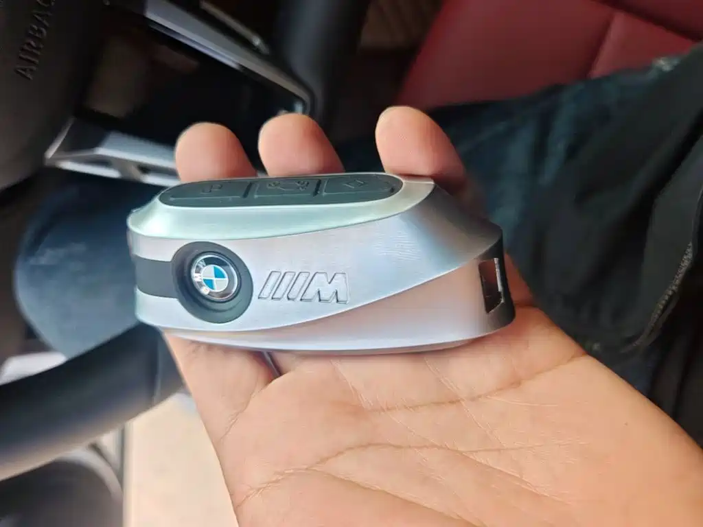 BMW 5 Series — миниатюра 9