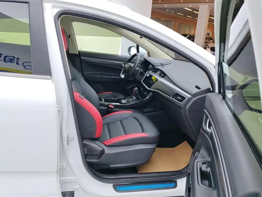 GEELY AUTOMOBILE EMGRAND GS