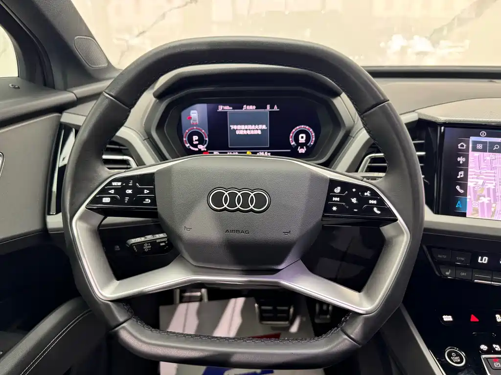 Audi Q5 e-tron — миниатюра 10