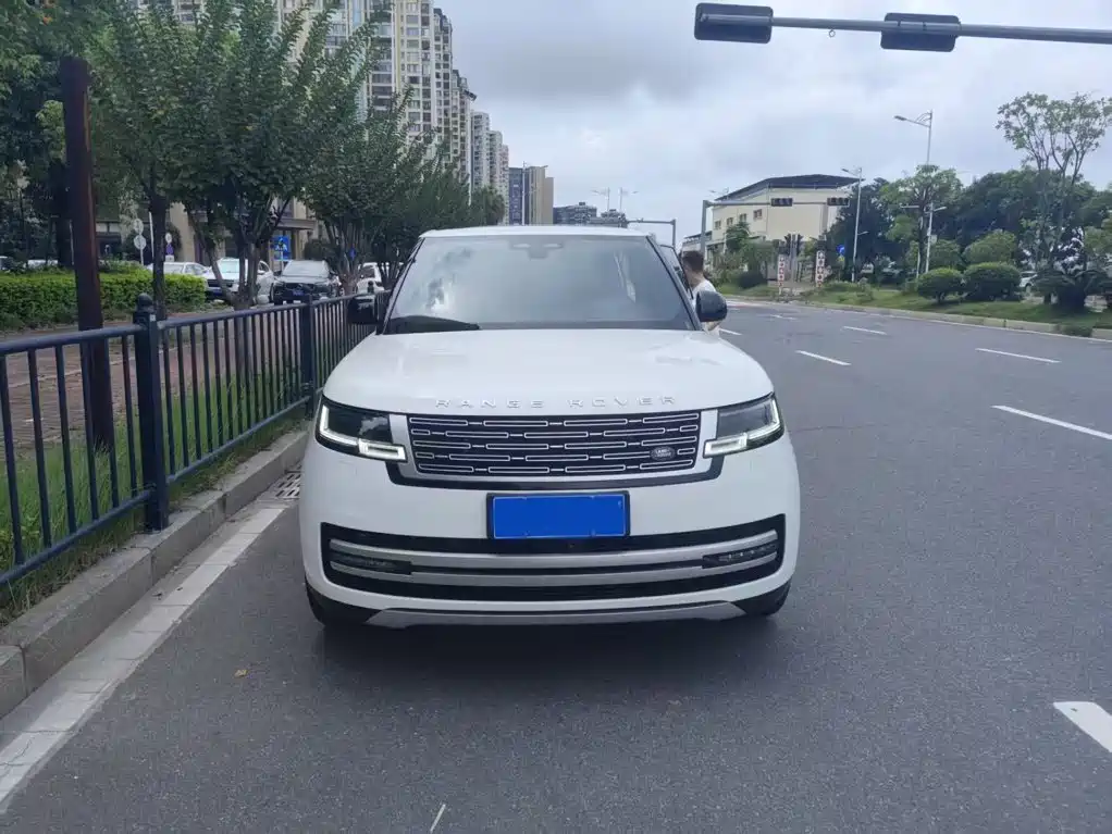 Land Rover Range Rover — миниатюра 3