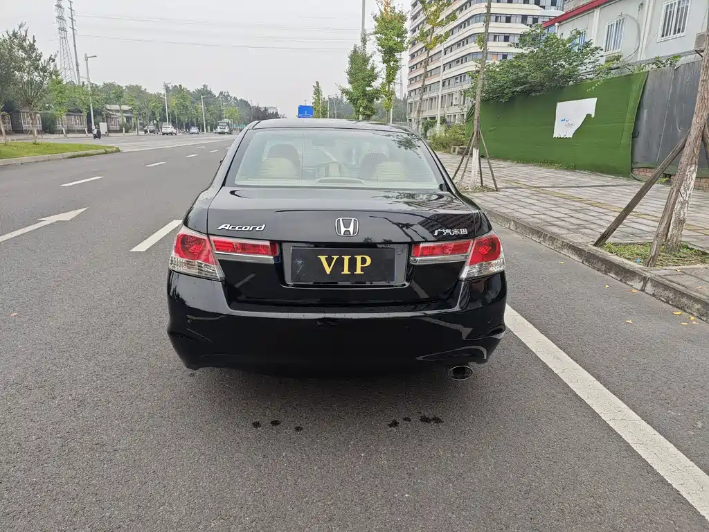 Honda Accord — миниатюра 5
