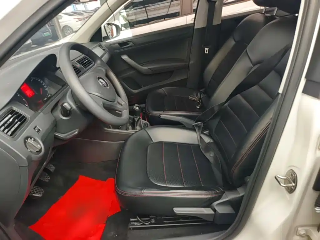 Volkswagen Santana — миниатюра 15