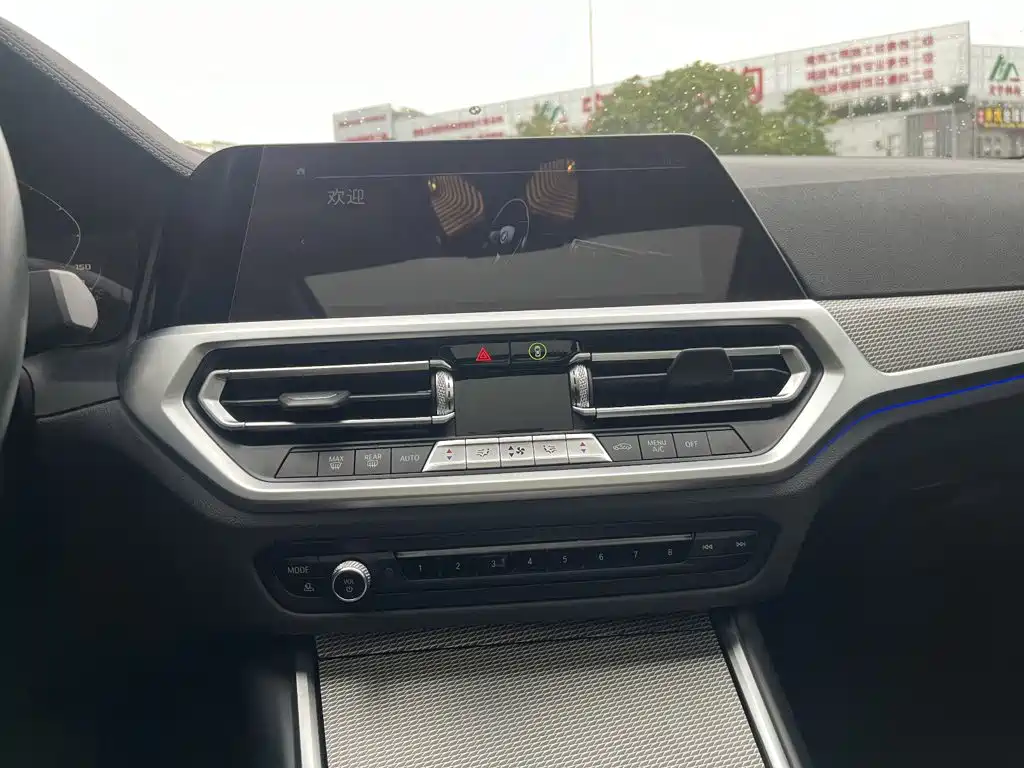 BMW 3 Series — миниатюра 23