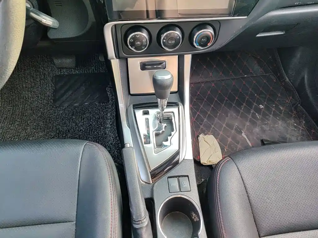 Toyota Corolla — миниатюра 14