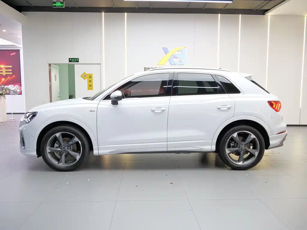 Audi Q3 2022 35 TFSI Fashion