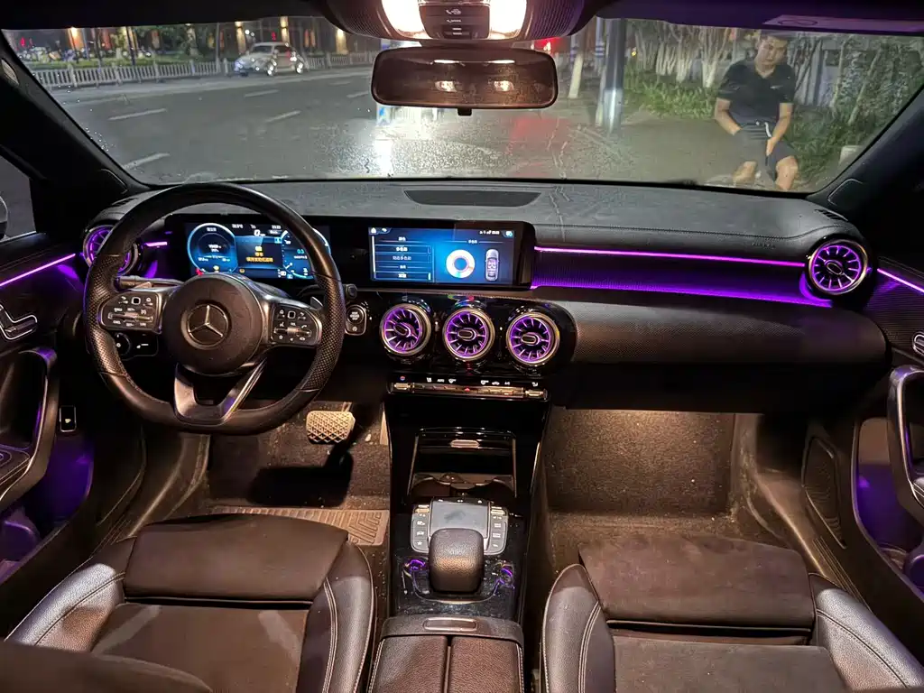 Mercedes-Benz A-Class — миниатюра 7